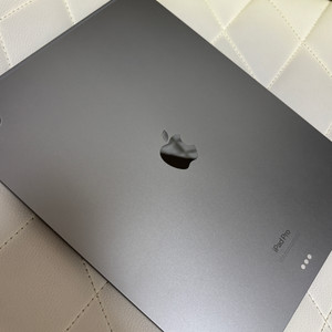 SSS급 아이패드 프로 6세대 12.9 256 wifi + 애플펜슬 + 정품 매직키보드케이스 이미지