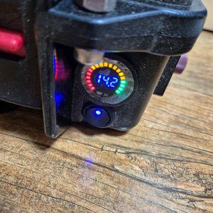 12v 인산철 100A 파워뱅크 팝니다 (충전기포함) 이미지