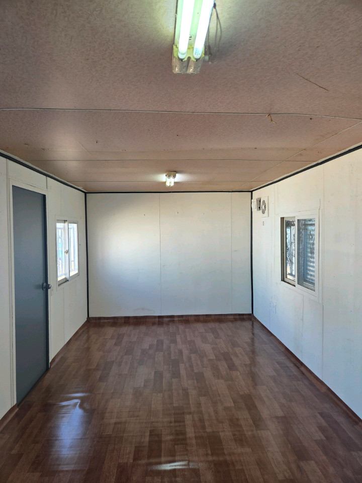 3x6. 어닝설치된 컨테이너 이미지