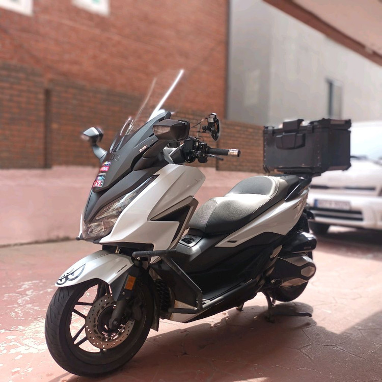 포르자350 21년식 9만km 배달셋팅0 판매합니다. (오토바이) 이미지