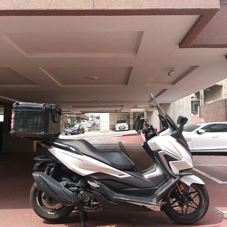 포르자350 21년식 9만km 배달셋팅0 판매합니다. (오토바이) 이미지