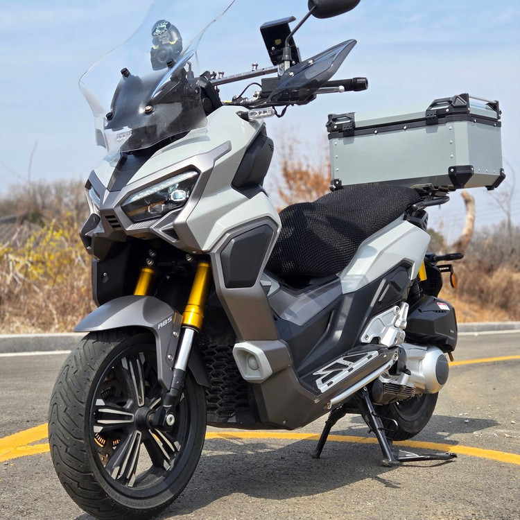 특가)xdv300 23년식 1만3천km 배달셋팅 성능좋은 차량 판매합니다 이미지