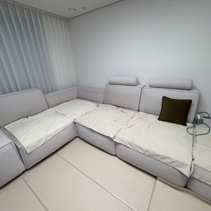 화이트톤 아쿠아패브릭 쇼파 4인용카우치 이미지