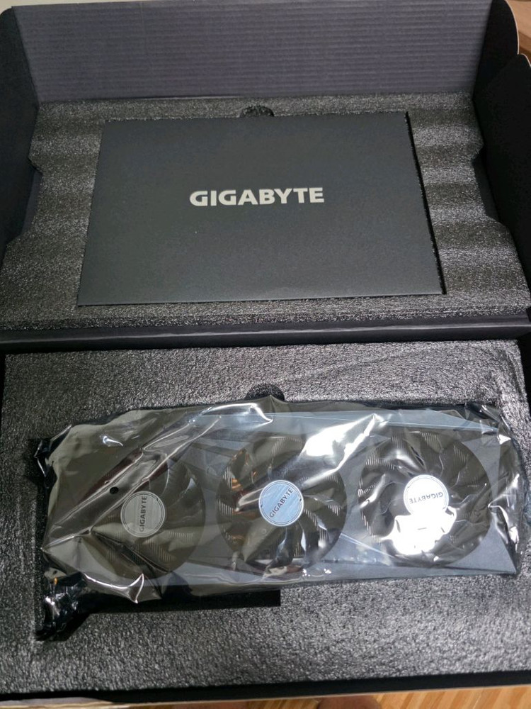 기가바이트 rtx 3080ti 게이밍 OC 그래픽카드 팝니다 이미지