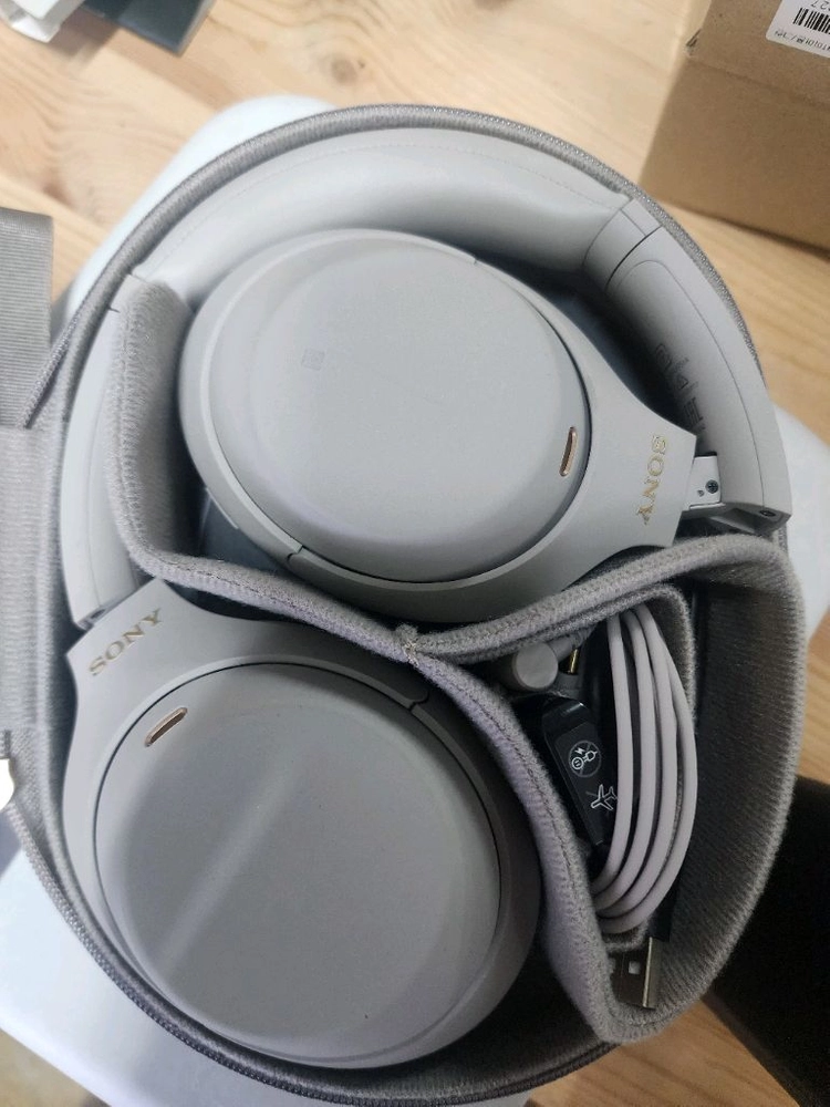 wh-1000xm4 실버색상 팔아요 이미지