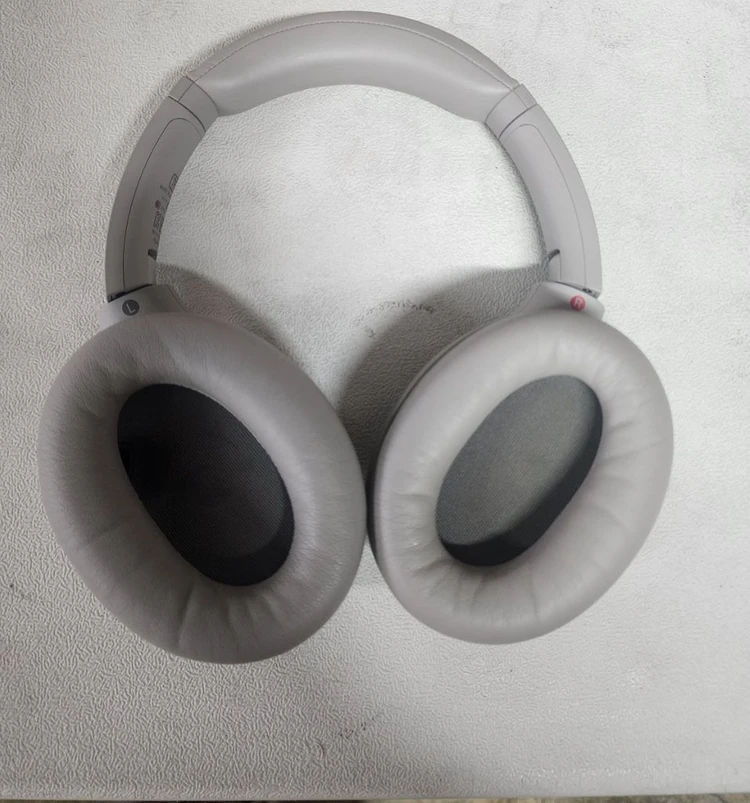 wh-1000xm4 실버색상 팔아요 이미지