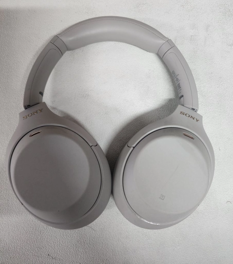 wh-1000xm4 실버색상 팔아요 이미지
