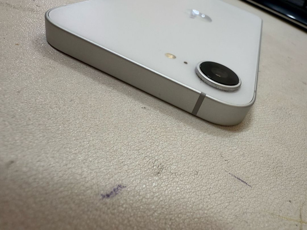 아이폰16E SSS급 아이가 사용했던폰입니다 이미지