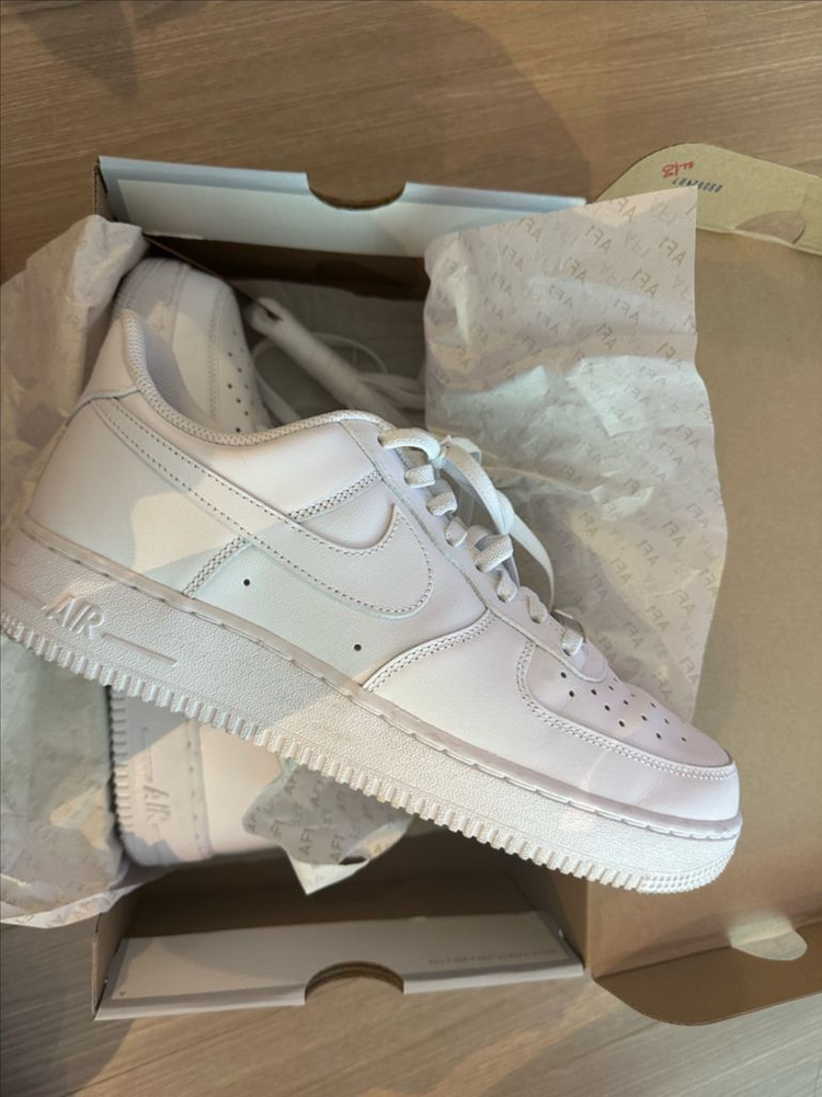 나이키 에어포스1 270 이미지