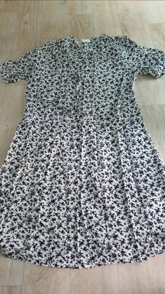 여성 의류 모음 M 사이즈 이미지