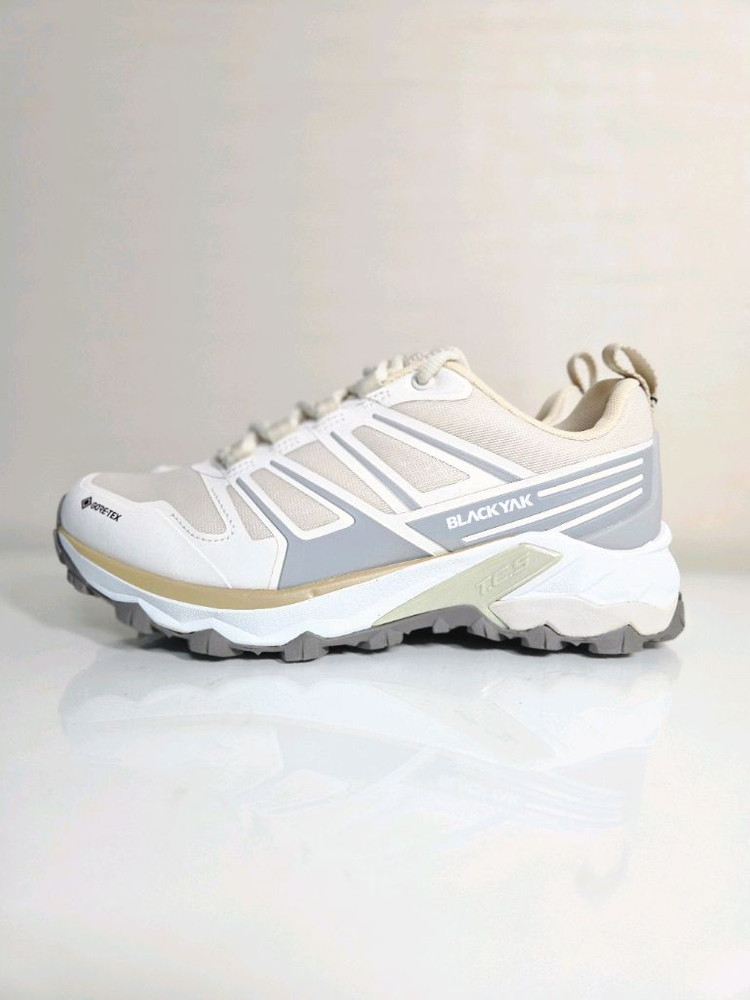 (새상품) 블랙야크 고어텍스 트레킹화 워킹화 베이지 이미지