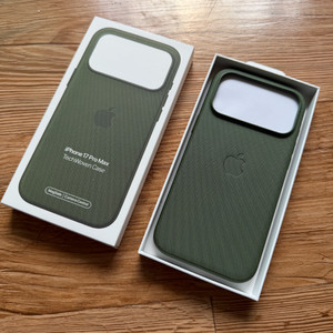 아이폰17프로맥스 애플 정품 테크우븐 케이스 싸게팝니다 !! 이미지