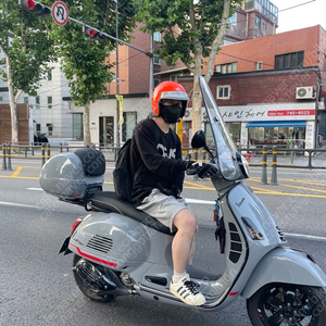 베스파 GTS300 (22년식,5500KM) 아비오그레이 블랙에디션 이미지