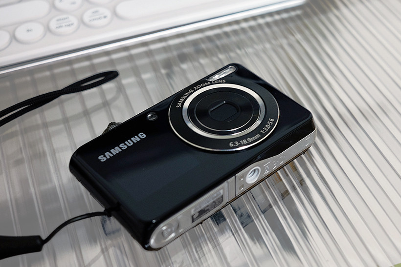 삼성 VLUU PL100 듀얼셀피 빈티지 한효주디카 팝니다 이미지