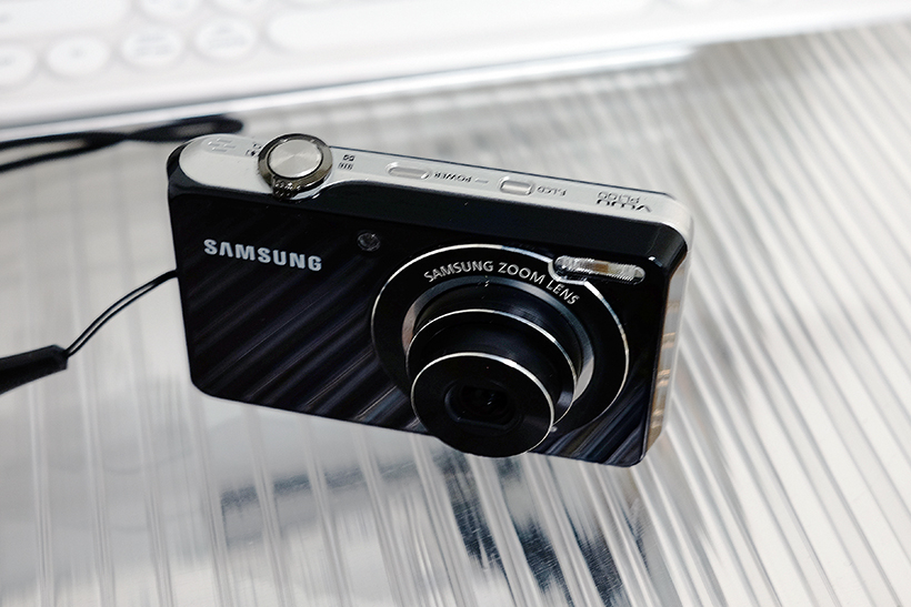 삼성 VLUU PL100 듀얼셀피 빈티지 한효주디카 팝니다 이미지