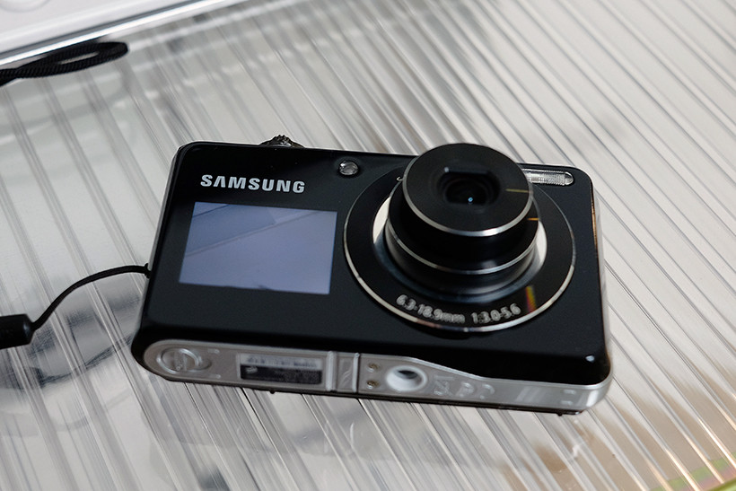 삼성 VLUU PL100 듀얼셀피 빈티지 한효주디카 팝니다 이미지