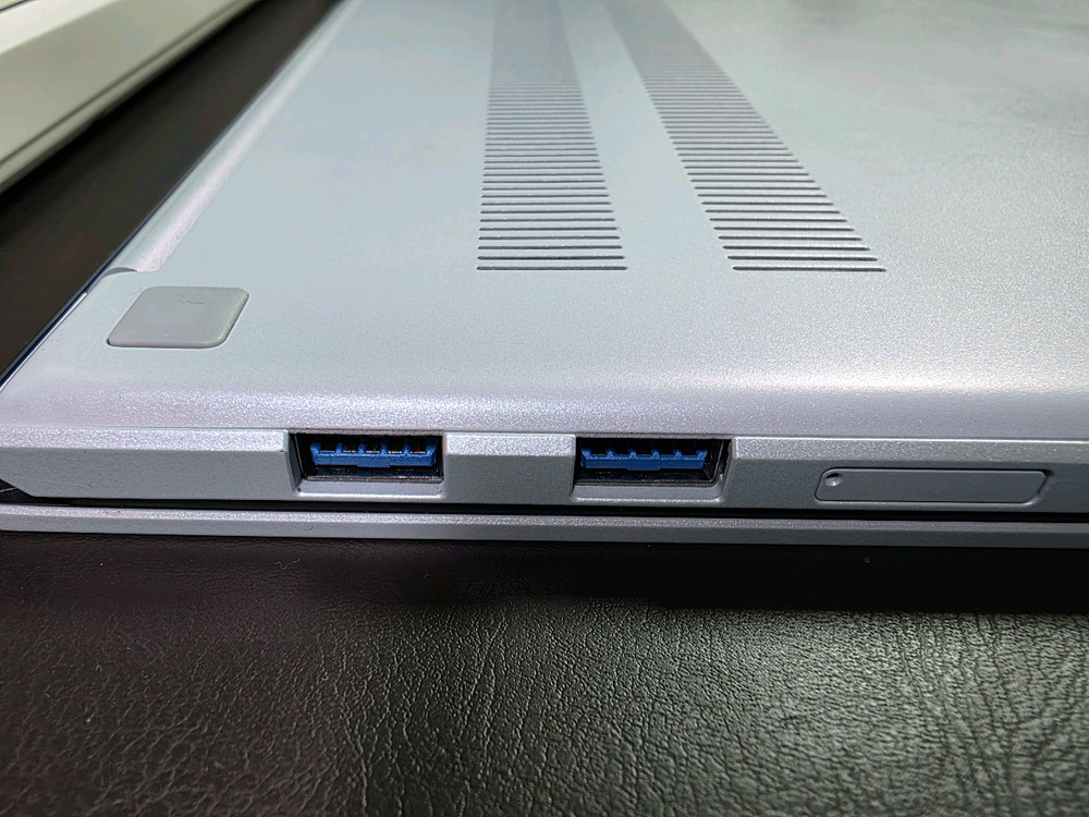 삼성 갤럭시북 이온 15인치 NT950XCJ-K58 이미지