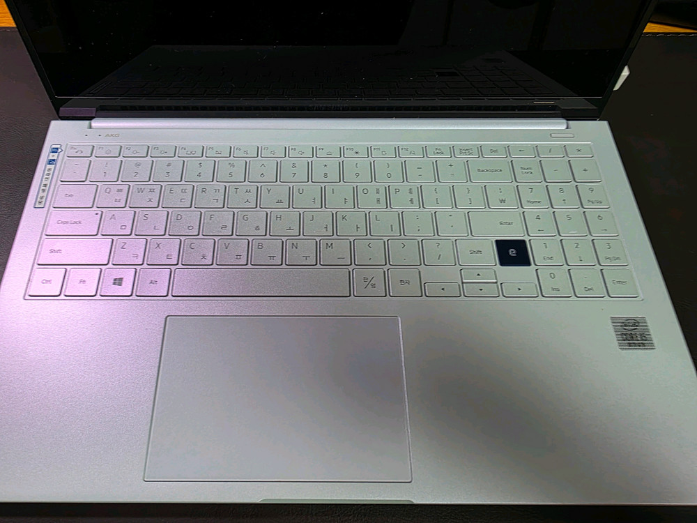 삼성 갤럭시북 이온 15인치 NT950XCJ-K58 이미지