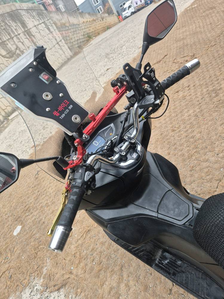 pcx125 21년 abs 블박2채널 배달셋팅판매합니다 이미지