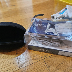 몽벨 Shield Glasses 러닝 등산 트래킹 하이킹 안경 선글라스 이미지