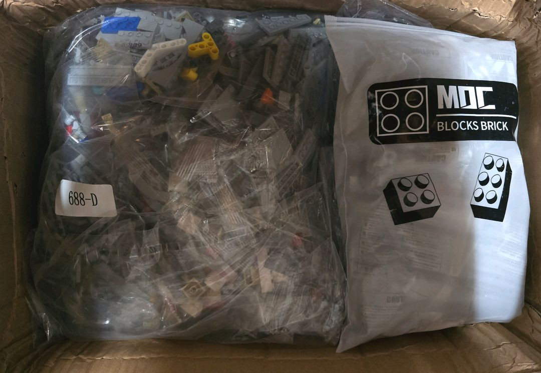 스타워즈 75192 UCS 밀레니엄팔콘 레고호환 + 거치대(새상품) 이미지