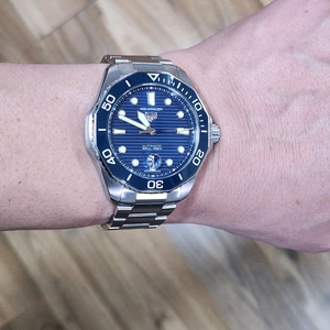 태그호이어 아쿠아레이서 프로페셔널 300 데이트 오토매틱, 42 mm, 신형 이미지