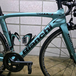 비앙키 올트레 xr1 카본 로드자전거 팝니다. 이미지