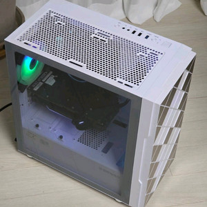 게이밍 PC 본체 i5-12400F RTX 2060 화이트 컴퓨터 이미지