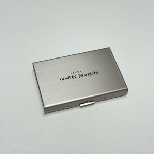 메종 마르지엘라 메탈 실버 카드지갑 명함지갑 새상품 이미지