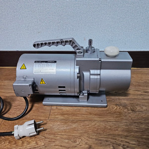 히타치 핸디형 진공펌프 버큠 배큠 단상 AC220V 이미지