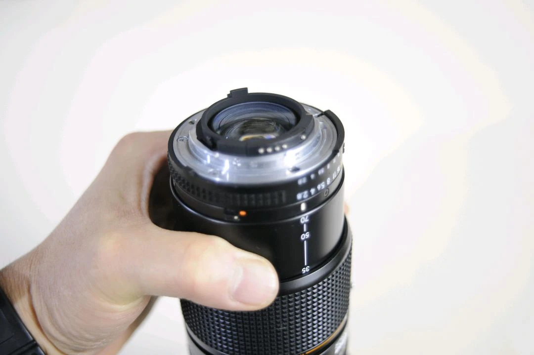 니콘 AF 35-70mm f2.8 랜즈 이미지