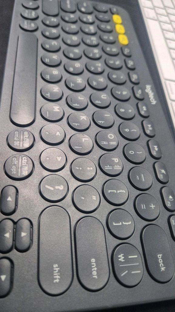 로지텍 K380 블루투스 키보드 이미지