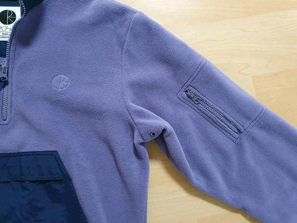 폴라스케이트 반집업 긴팔 s(95)사이즈팝니다. 이미지