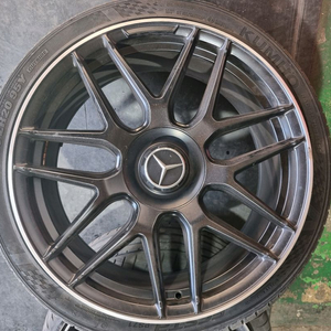 벤츠AMG. st. 카피 20인치 휠 타이어. 앞 셋트 두개 팔아요 이미지