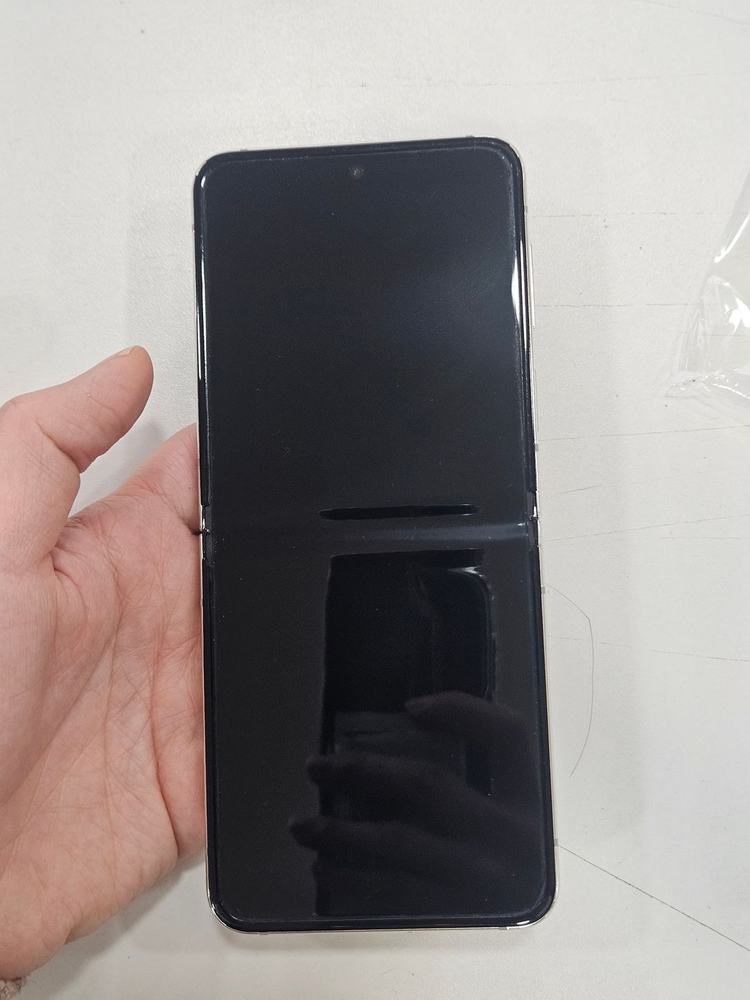 갤럭시Z플립5 256GB 화이트 가성비폰 이미지