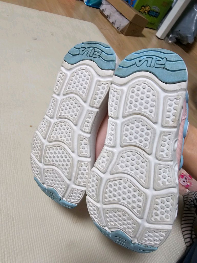 휠라 키즈 포켓몬 운동화 170mm 이미지