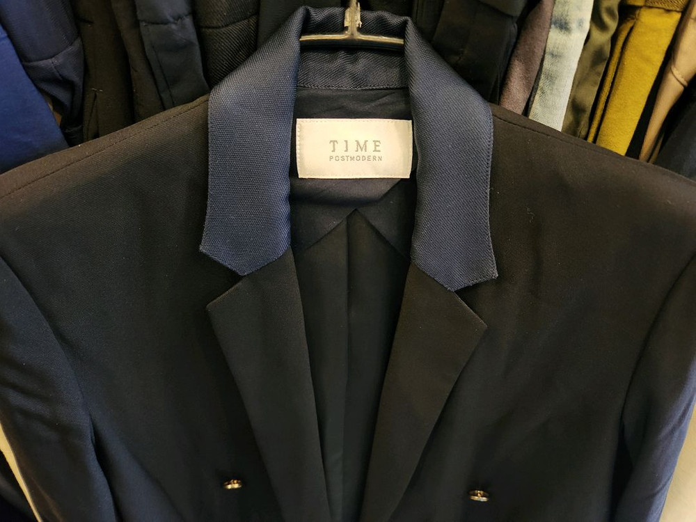 타임 블랙 더블 버튼 자켓 이미지