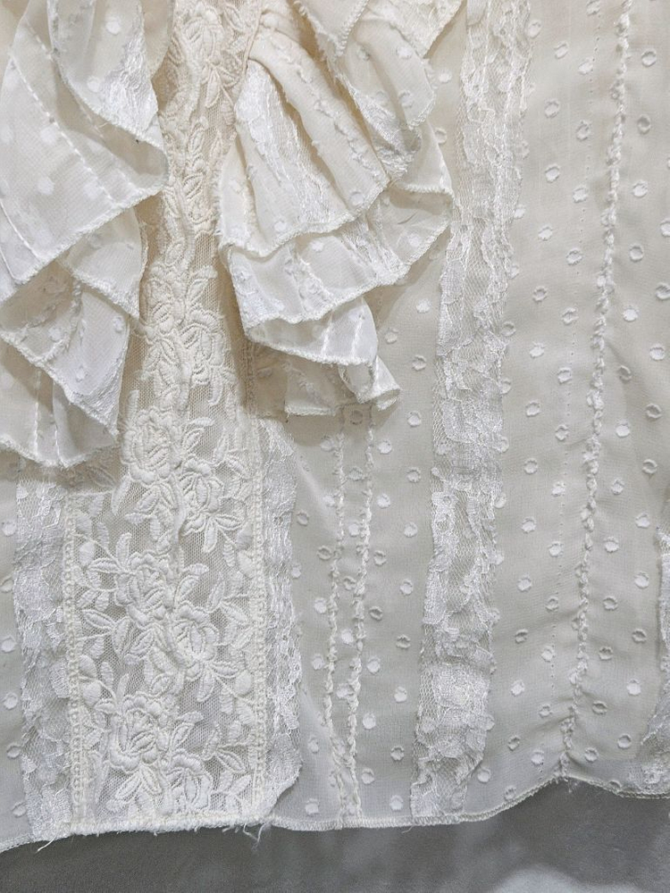 아이보리 프릴 레이스 블라우스 이미지