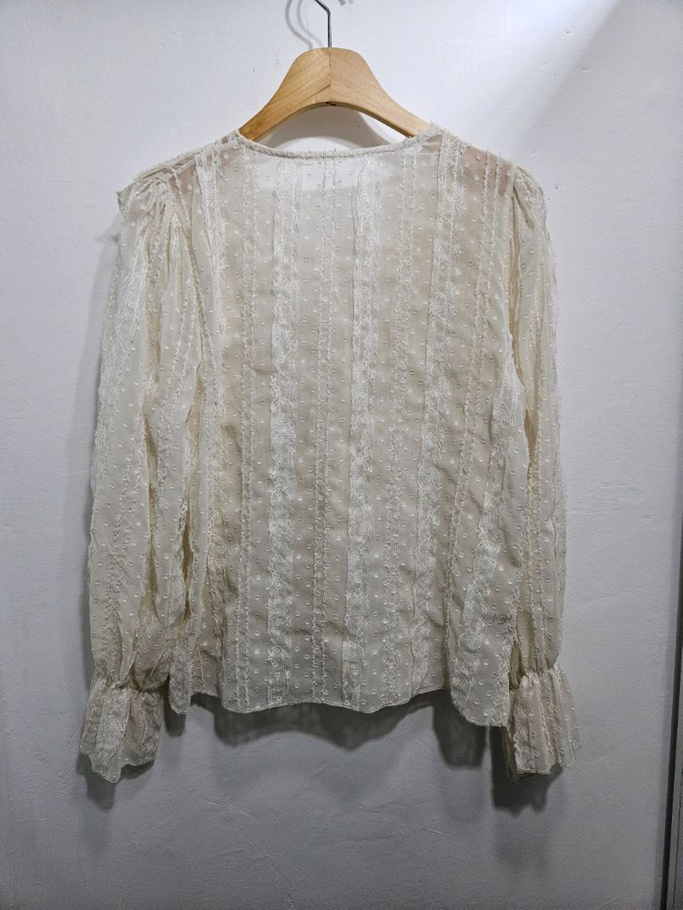 아이보리 프릴 레이스 블라우스 이미지