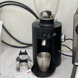 말코닉홈 X54 커피 그라인더 판매합니다! 이미지