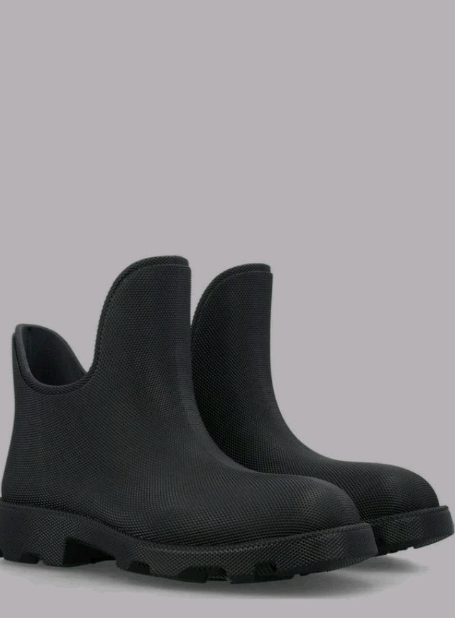 버버리 앵클부츠 풀구성품 판매합니다. burberry 신발 장화 이미지