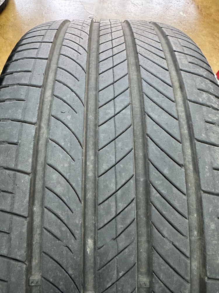 더 뉴 그랜저ig 캘리그래피 19인치 휠타이어 팝니다 이미지