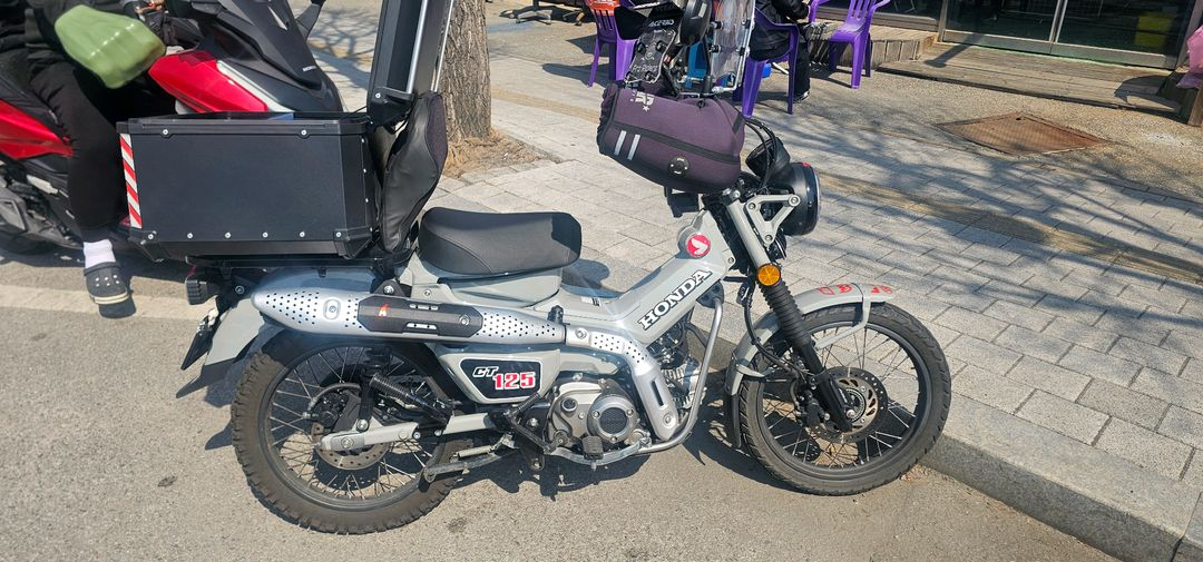 헌터커브 ct125cc 오토바이 이미지