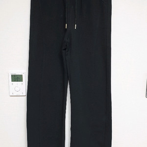 여성 블랙 와이드 트레이닝 팬츠 이미지