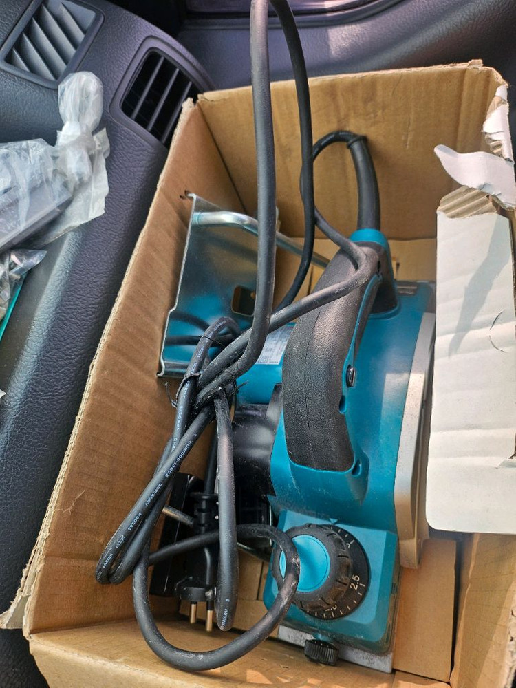 마끼다 대패 kp0800x 이미지