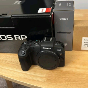 캐논 EOS RP 풀프레임 미러리스 카메라 이미지