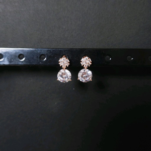 [새상품,선물박스포장]스와로브스키스톤 포인트 귀걸이/목걸이 반지 팔찌 진주 샤넬 까르띠에 루이비통 불가리 에르메스 이미지