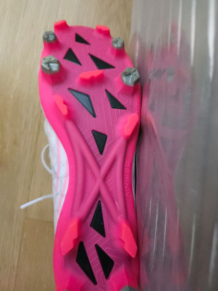 데피니브ag 엘리트 축구화 이미지