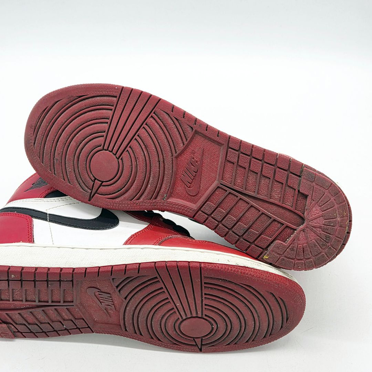 나이키 에어 조던 1 레트로 하이 OG 시카고 2015 gs (245) 이미지