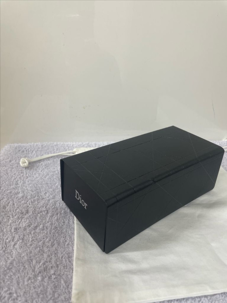 로고 패션 선글라스 이미지